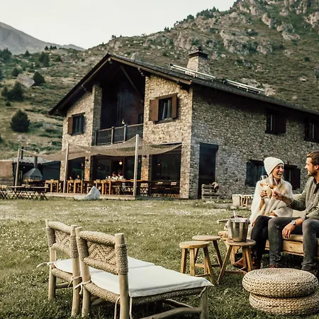 L'ovella Negra Mountain Szálloda